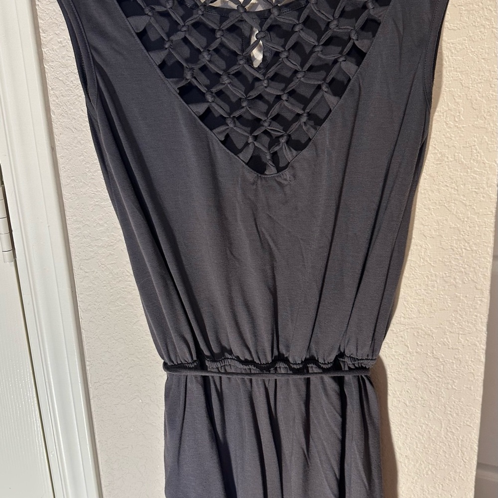 SoSik Gray Sleeveless Romper with Unique Cutout on Back Size Large